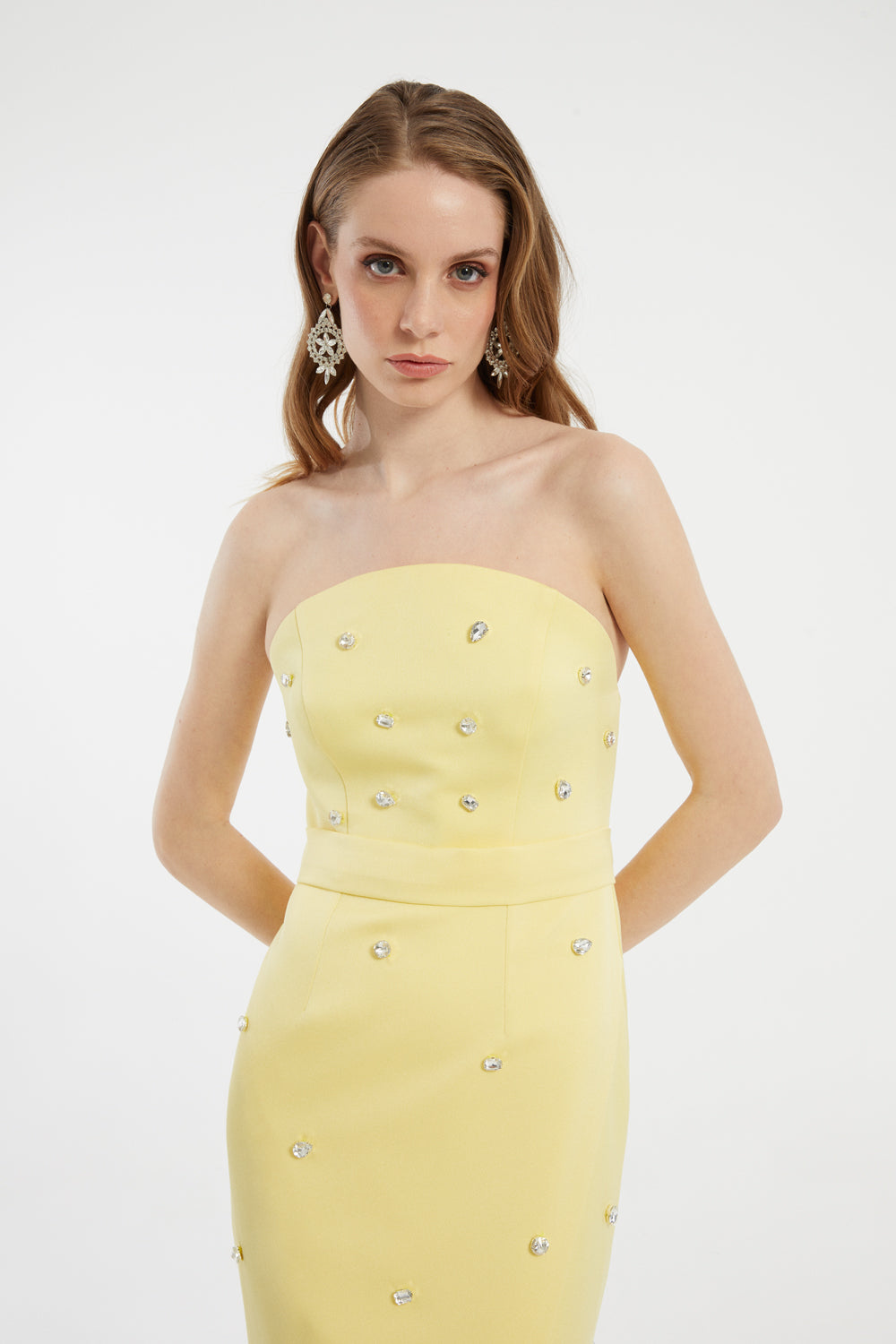 Taş İşlemeli Detaylı Straplez Yırtmaçlı Uzun Abiye Elbise - 2002C