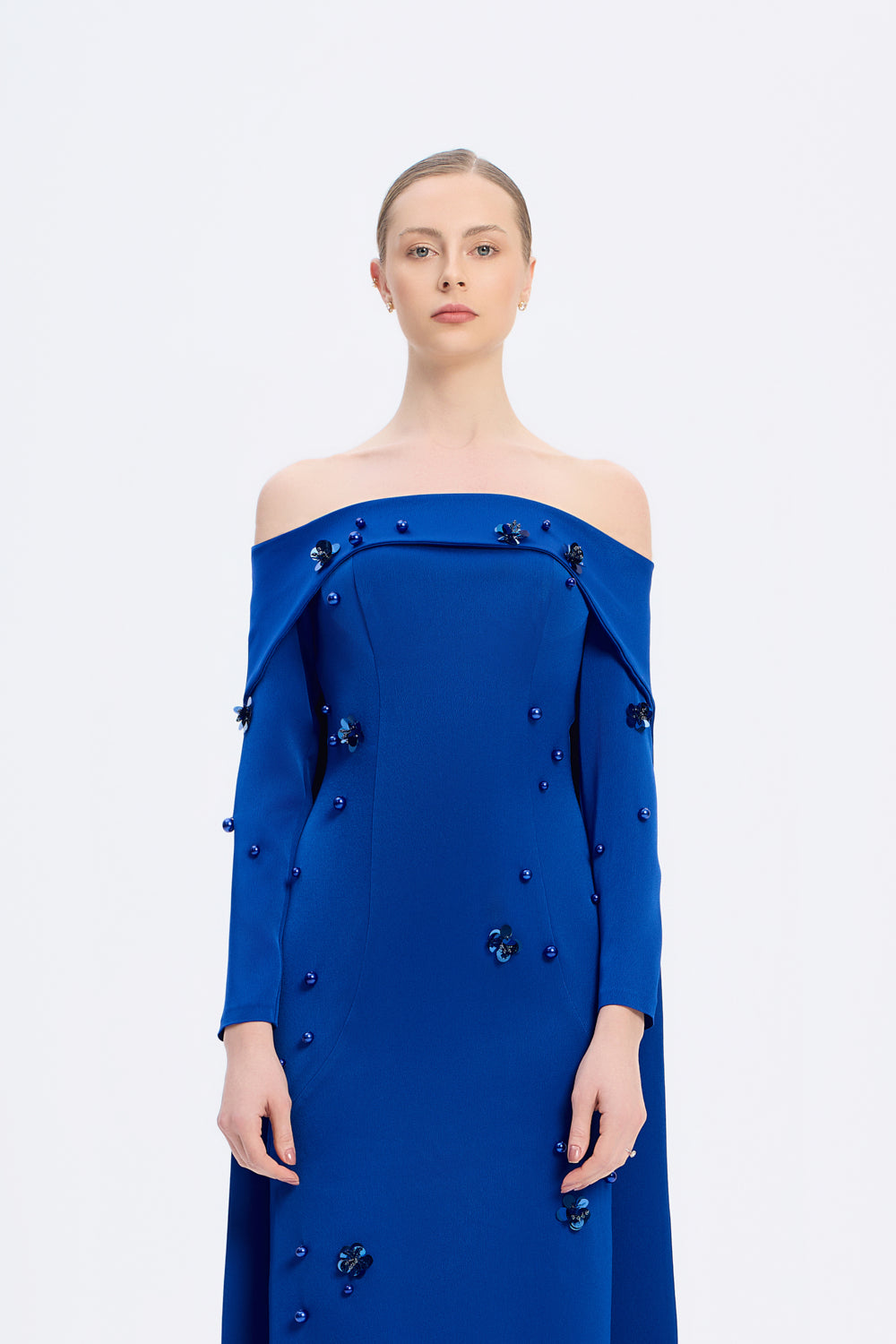 Kayık Yaka Aksesuar Detaylı Uzun Abiye Elbise - 01026C