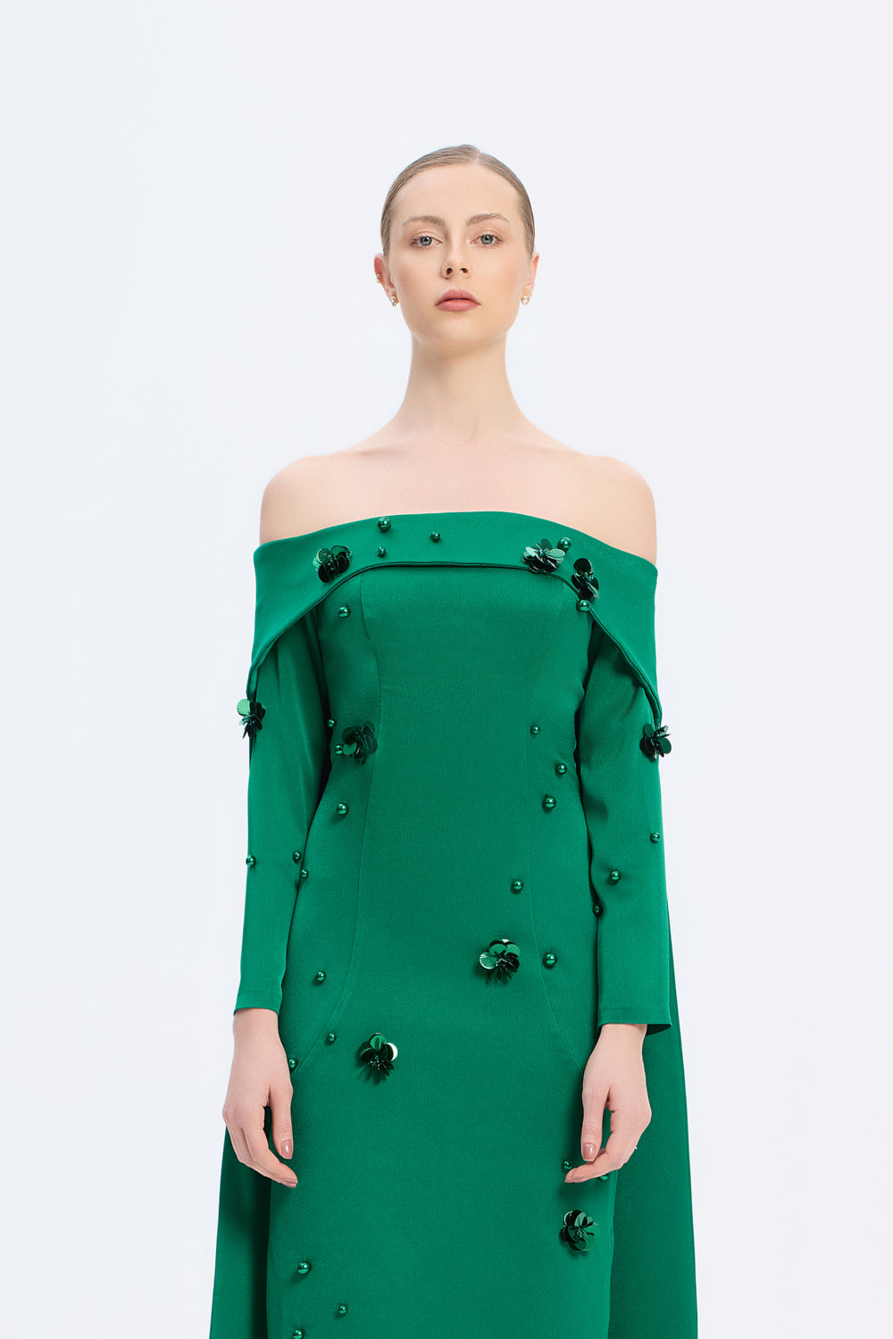 Kayık Yaka Aksesuar Detaylı Uzun Abiye Elbise - 01026C