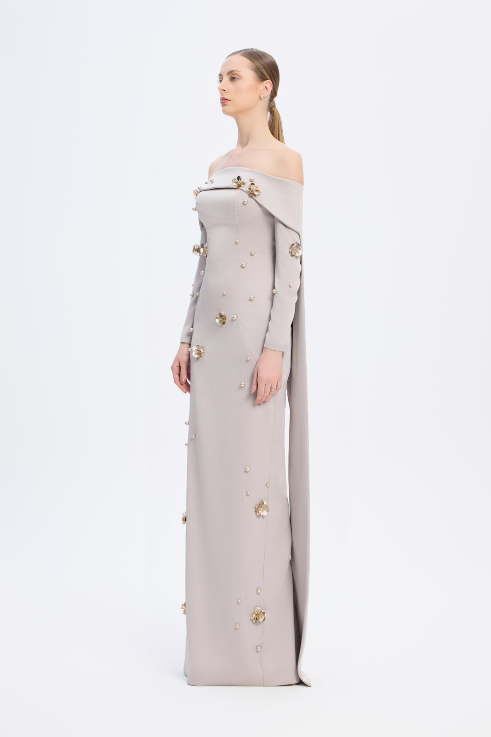 Kayık Yaka Aksesuar Detaylı Uzun Abiye Elbise - 01026C