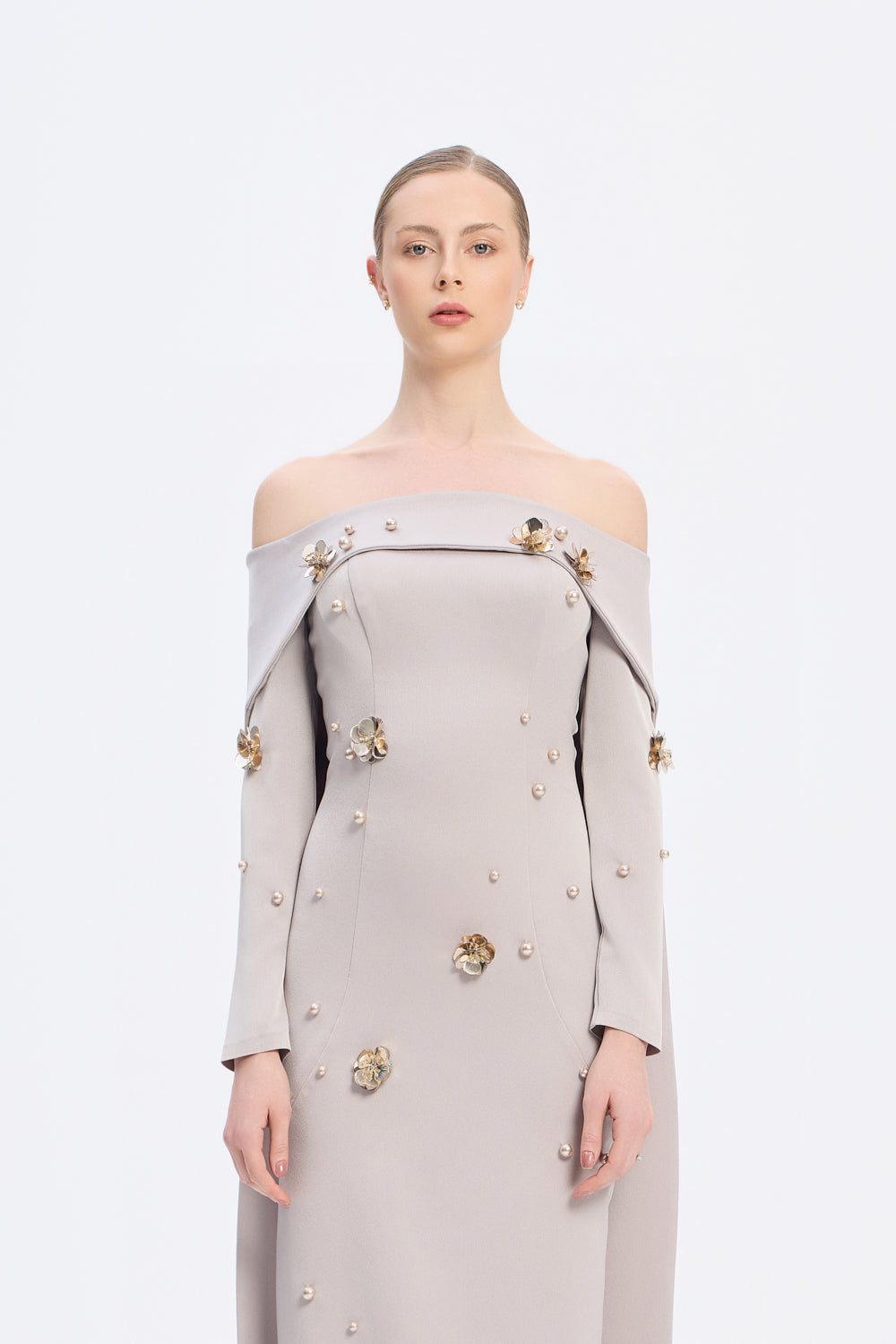 Kayık Yaka Aksesuar Detaylı Uzun Abiye Elbise - 01026C