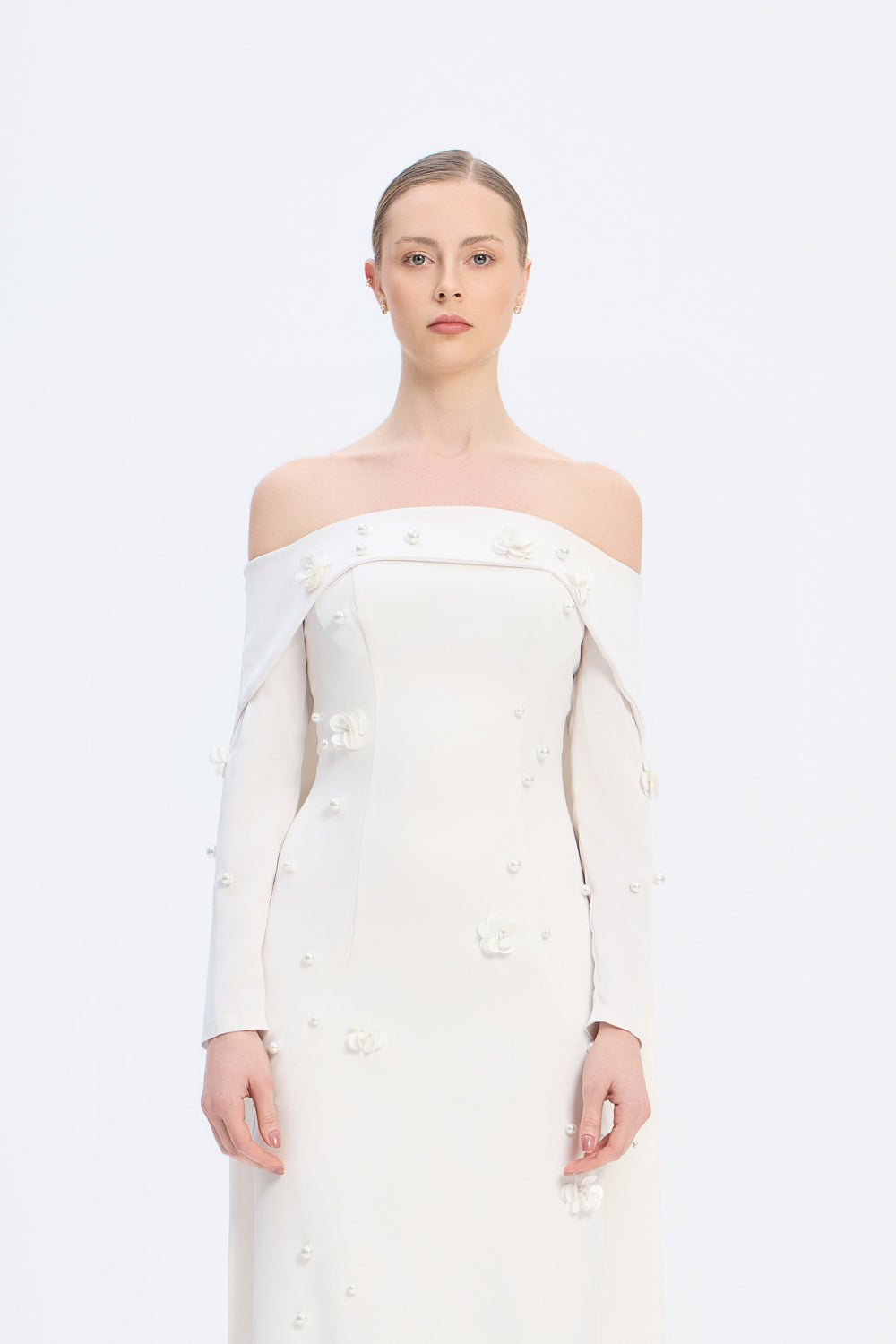 Kayık Yaka Aksesuar Detaylı Uzun Abiye Elbise - 01026C