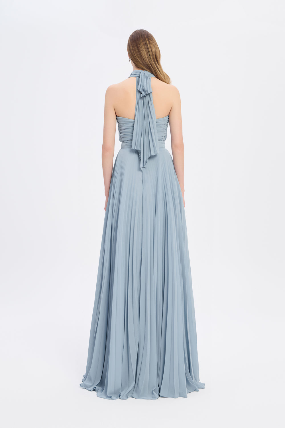 Broş Detaylı Halter Yaka Piliseli Uzun Abiye Elbise - 9097C