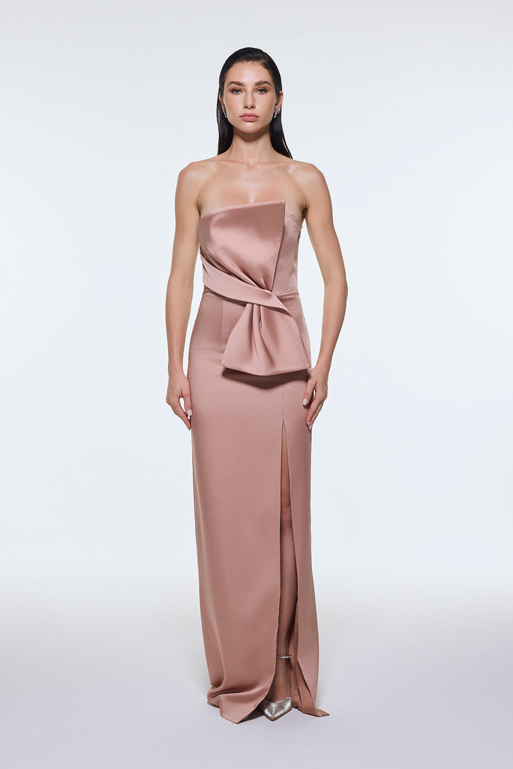 Straplez Yaka Yırtmaçlı Saten Uzun Abiye Elbise - 9281C