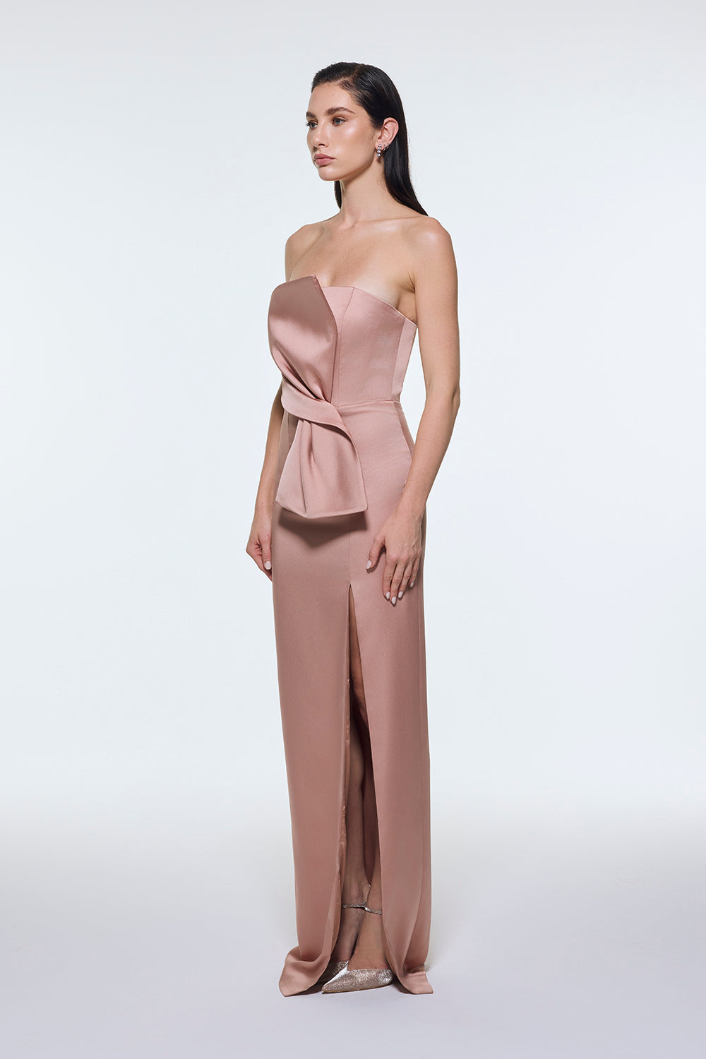 Straplez Yaka Yırtmaçlı Saten Uzun Abiye Elbise - 9281C