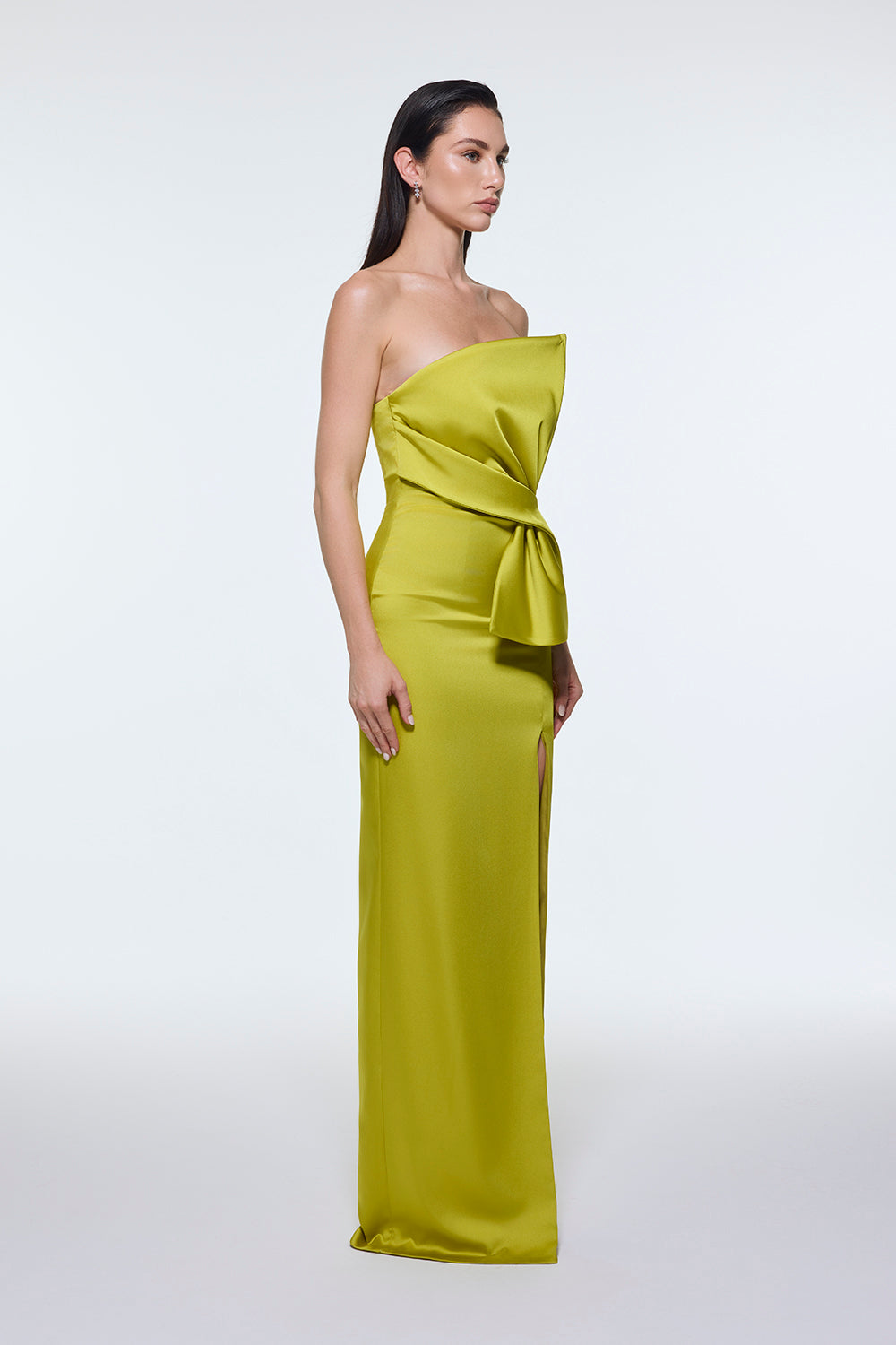 Straplez Yaka Yırtmaçlı Saten Uzun Abiye Elbise - 9281C