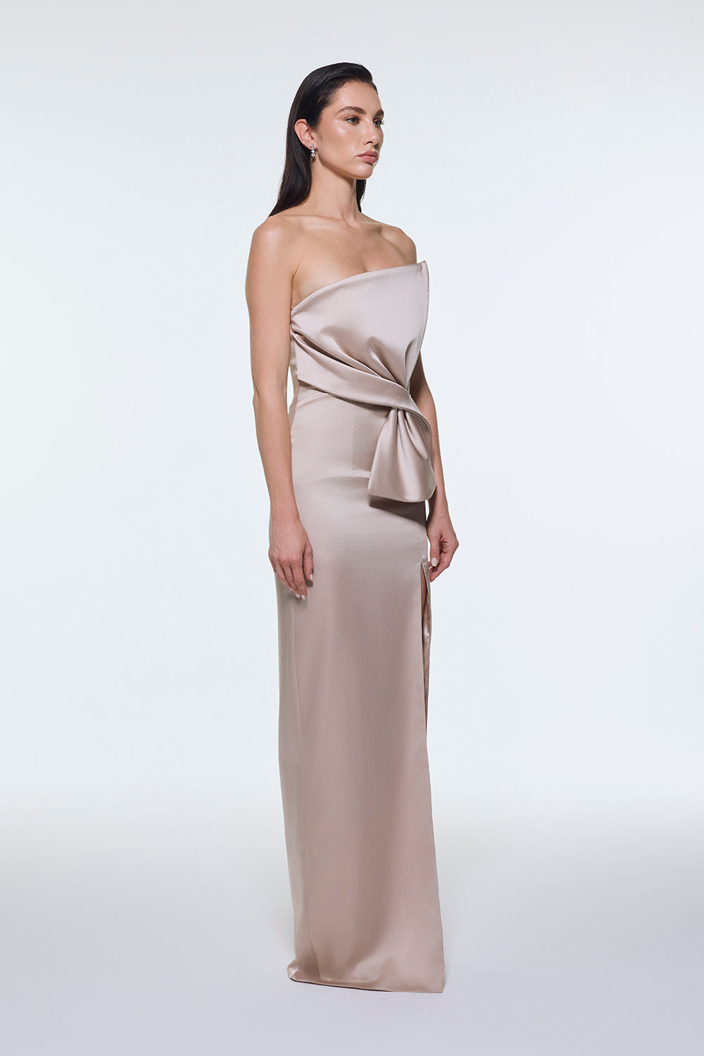 Straplez Yaka Yırtmaçlı Saten Uzun Abiye Elbise - 9281C