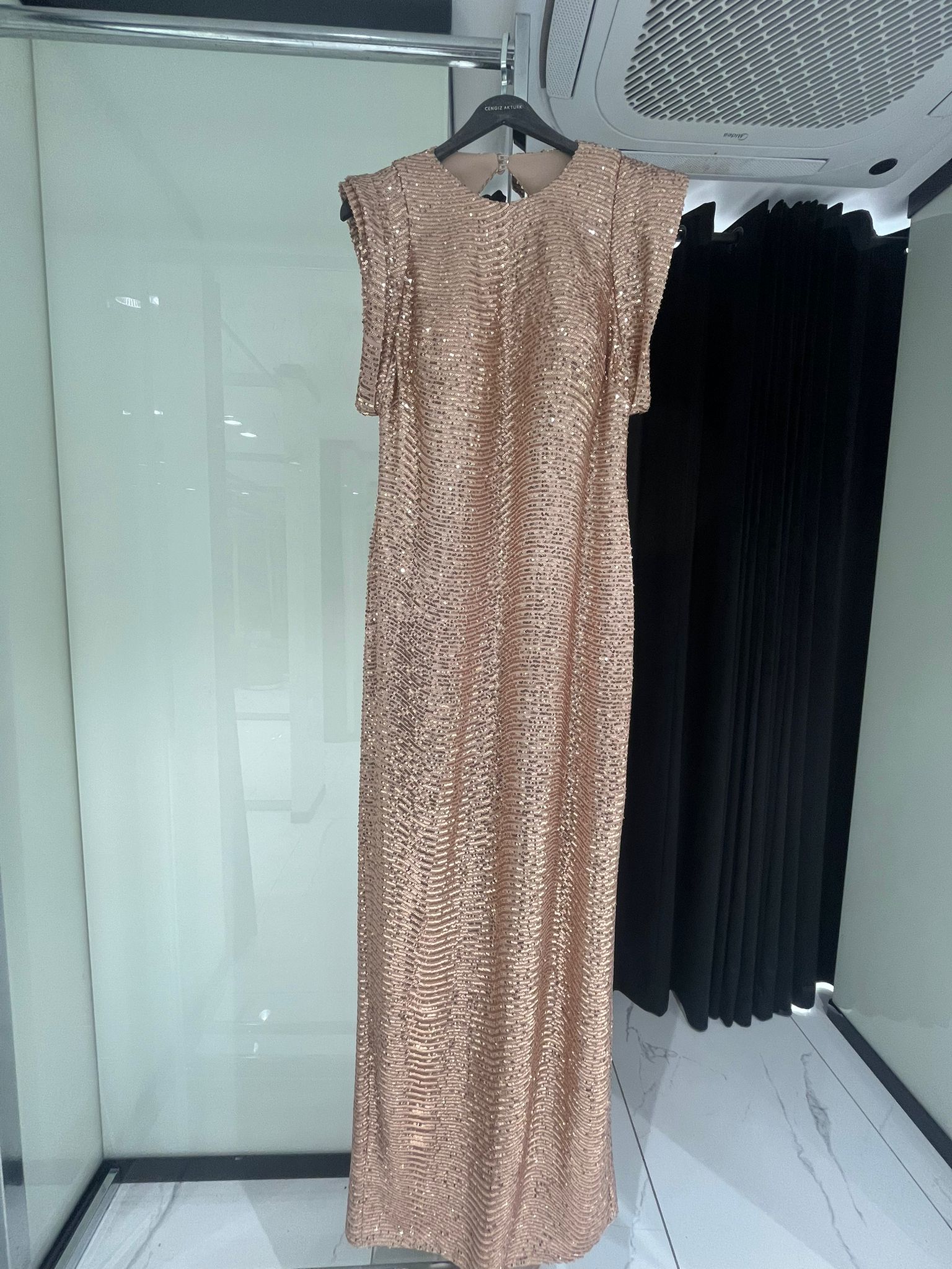 Vatka Detaylı Kolsuz Pullu Uzun Abiye Elbise - 9270C