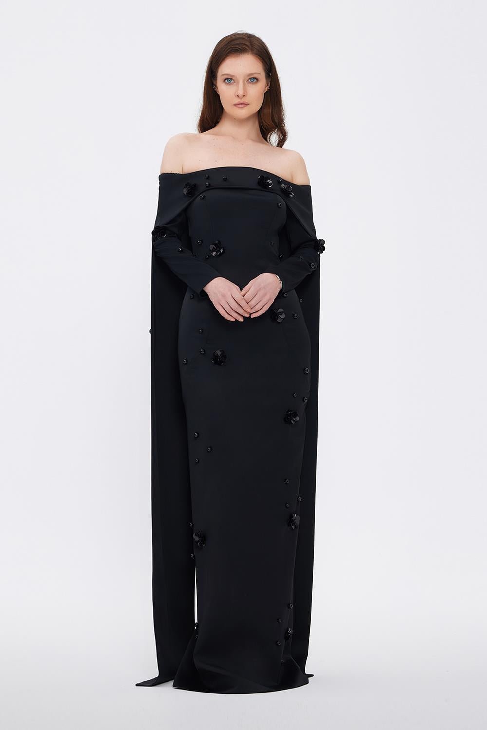 Kayık Yaka Aksesuar Detaylı Uzun Abiye Elbise - 01026C