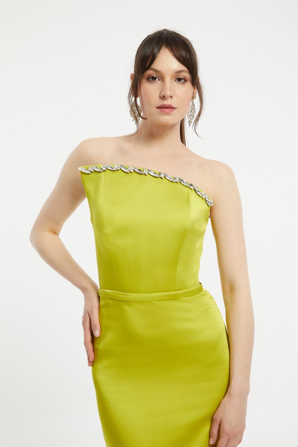 Asimetrik Straplez Yaka Yırtmaçlı Abiye Elbise - 1011C