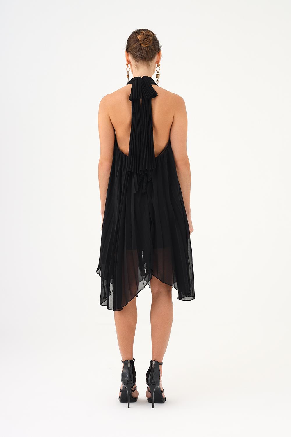 Halter Yaka Broş Detaylı Piliseli Mini Abiye Elbise - 9127C