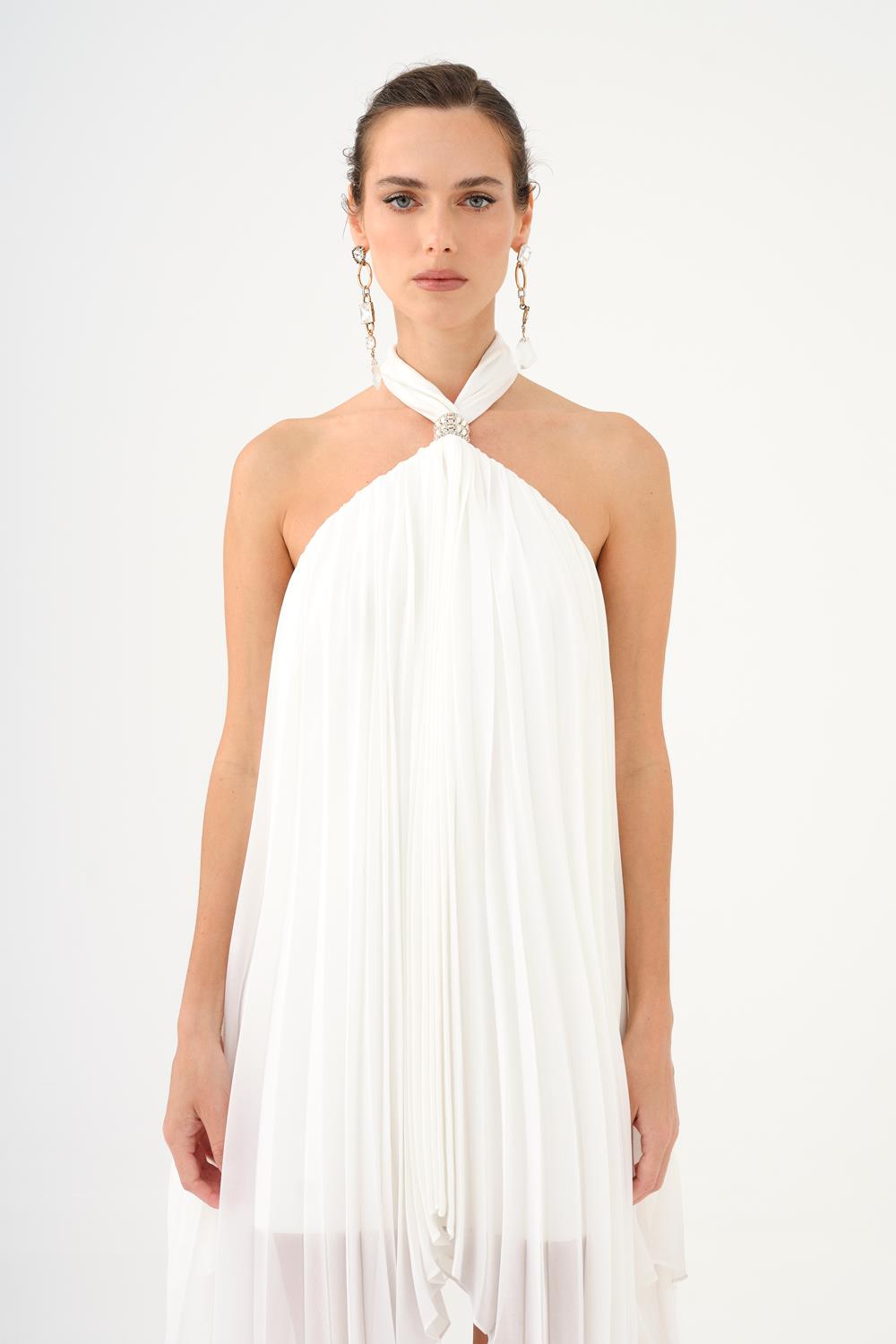 Halter Yaka Broş Detaylı Piliseli Mini Abiye Elbise - 9127C