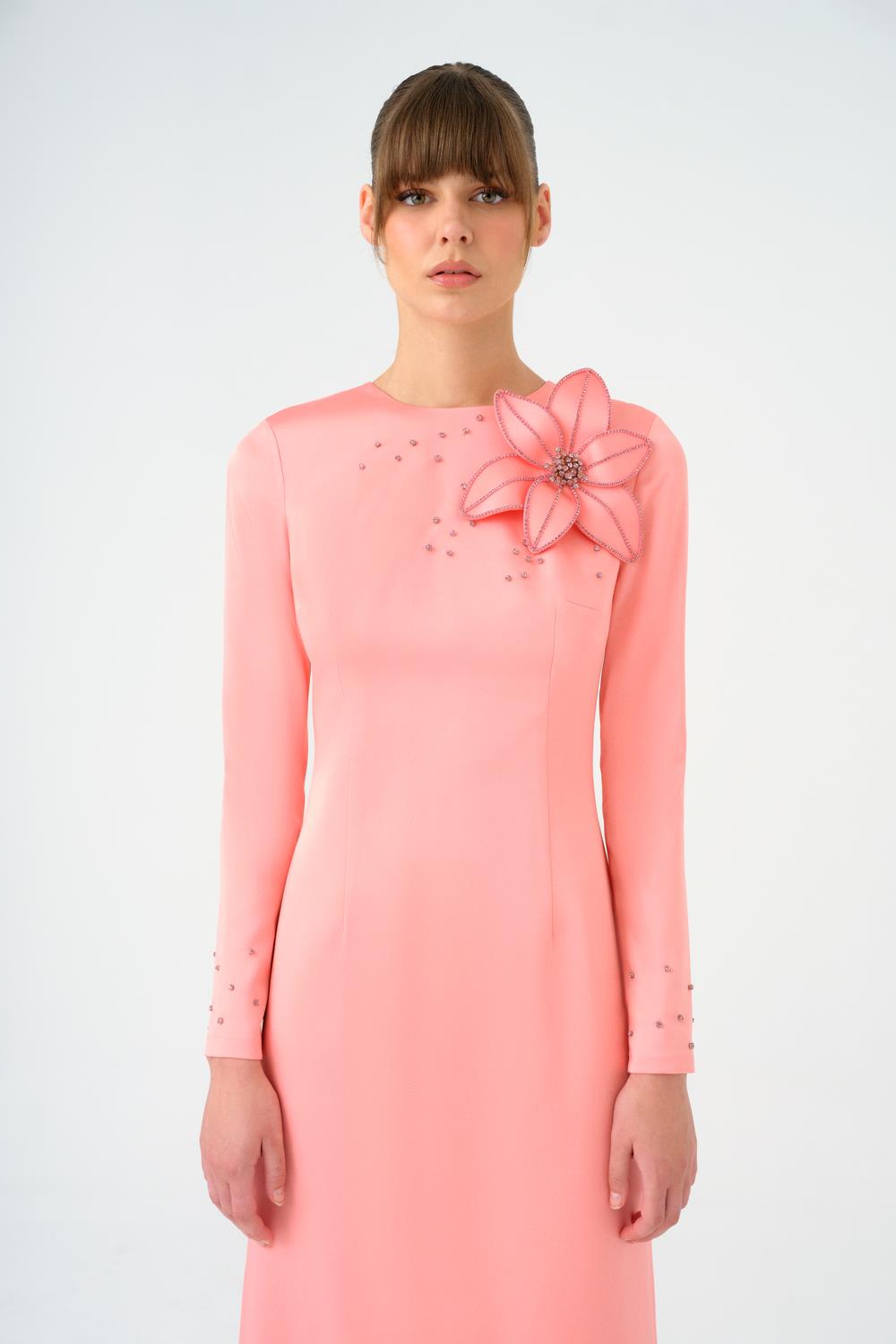 Çiçek Detaylı Dar Kesim Saten Uzun Abiye Elbise - 9079C