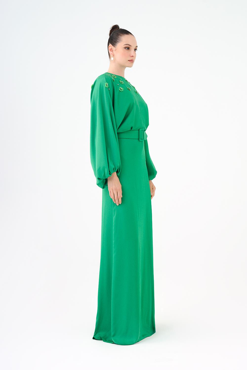 Çiçek İşlemeli Kemerli Saten Uzun Abiye Elbise - 9075C