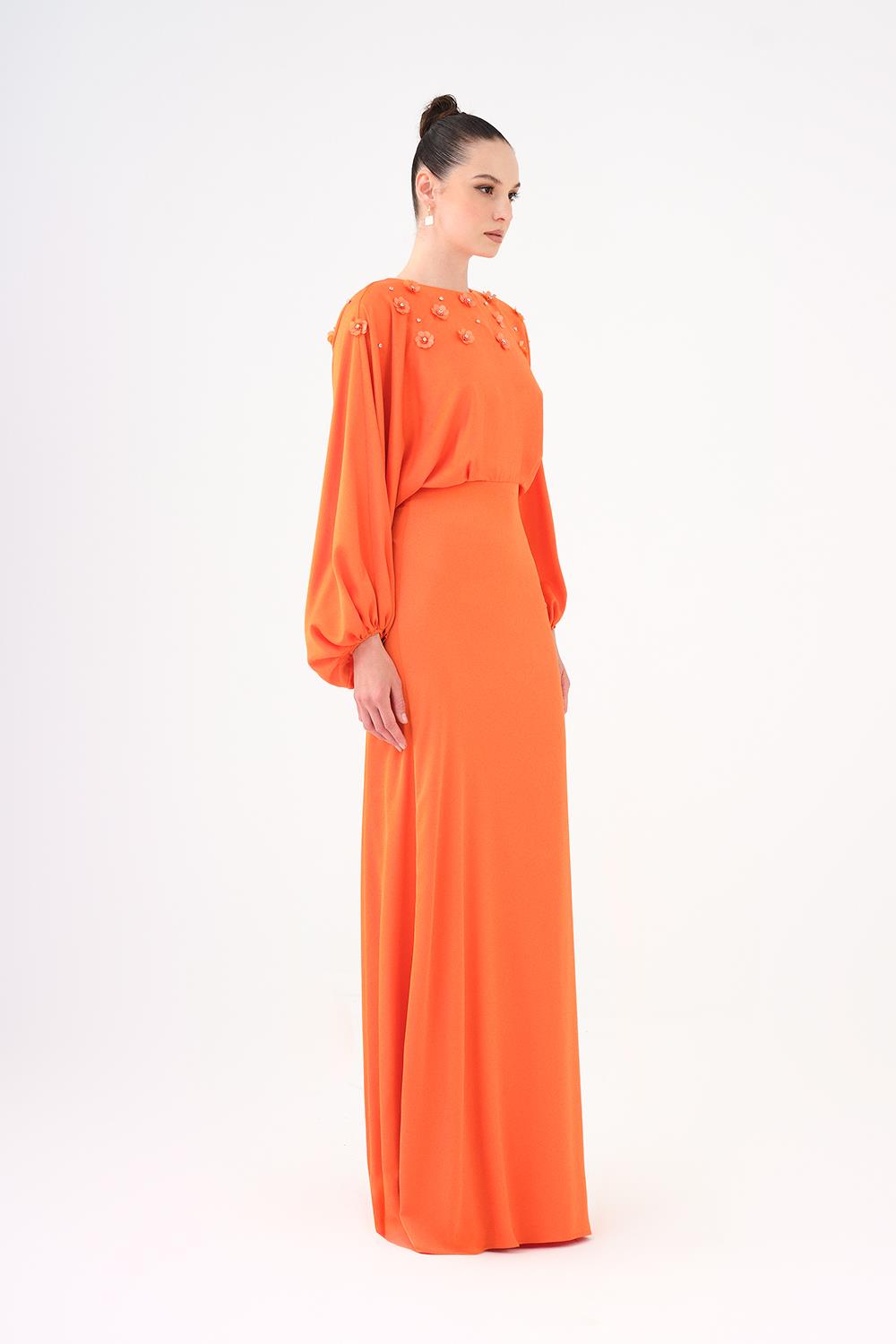 Çiçek İşlemeli Kemerli Saten Uzun Abiye Elbise - 9075C