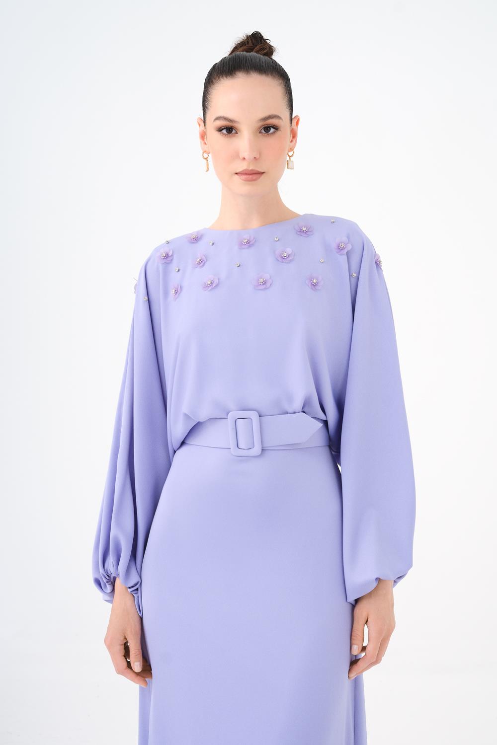 Çiçek İşlemeli Kemerli Saten Uzun Abiye Elbise - 9075C