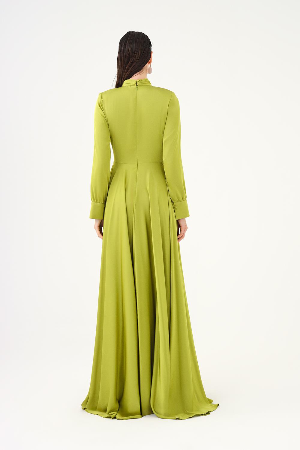 Drape Detaylı Dik Yaka Saten Uzun Abiye Elbise - 9072C