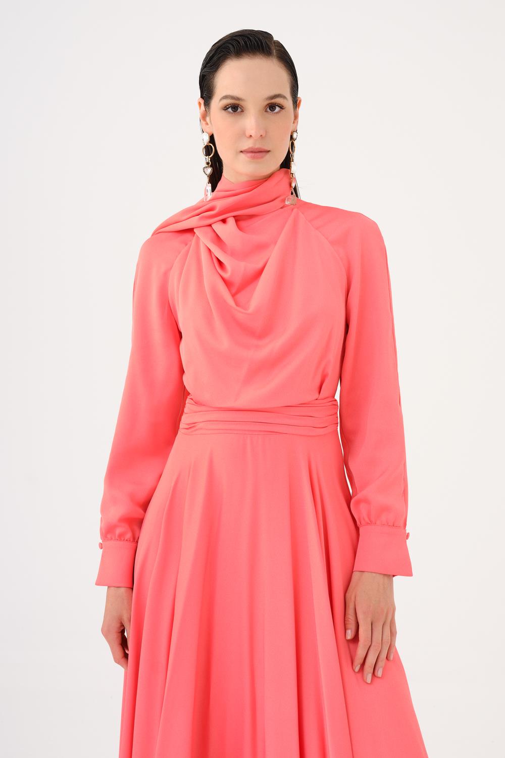 Şallı Dik Yaka Tesettür Uzun Abiye Elbise - 9088C