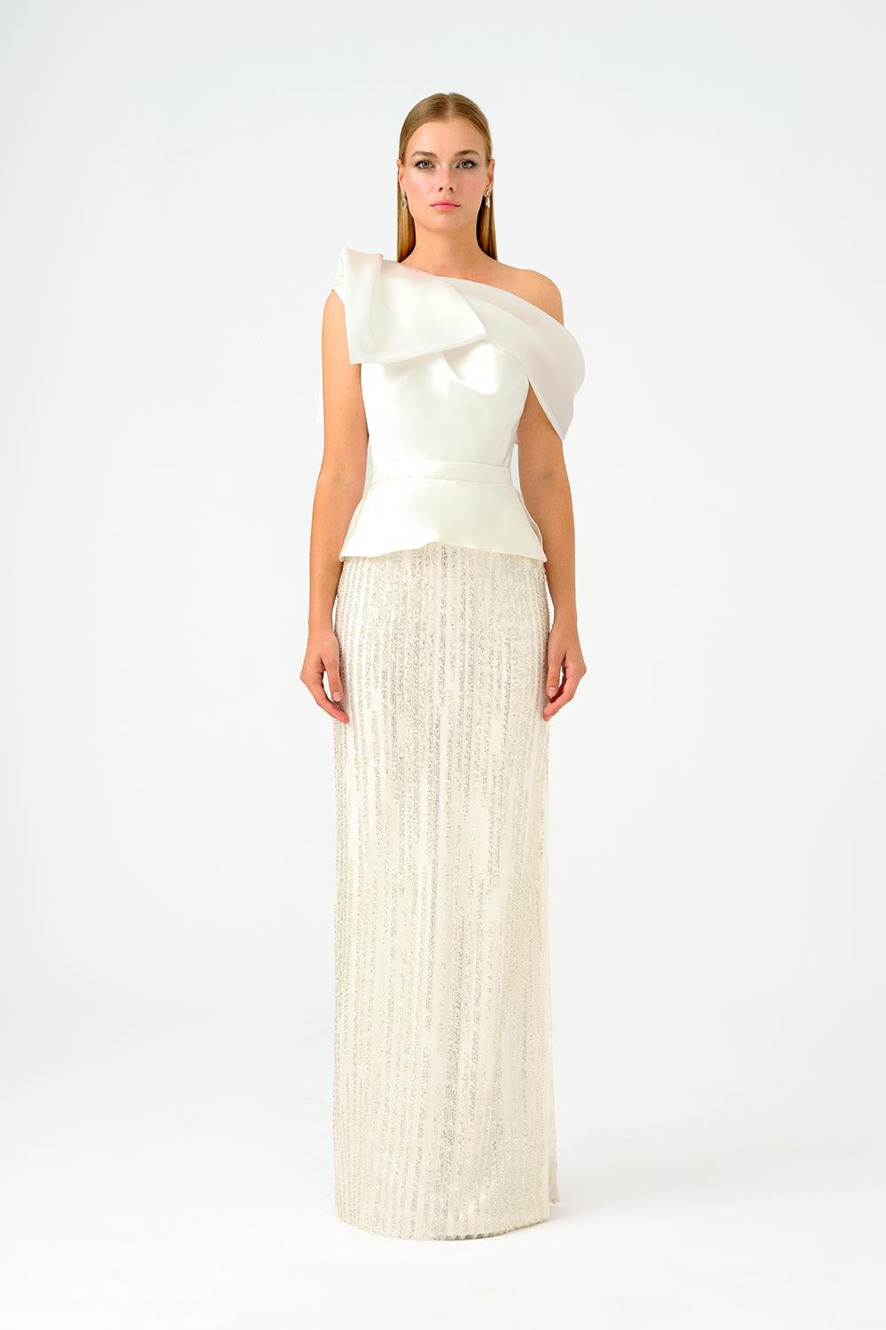 Fiyonk Detaylı Asimetrik Yaka Uzun Abiye Elbise - 9041C