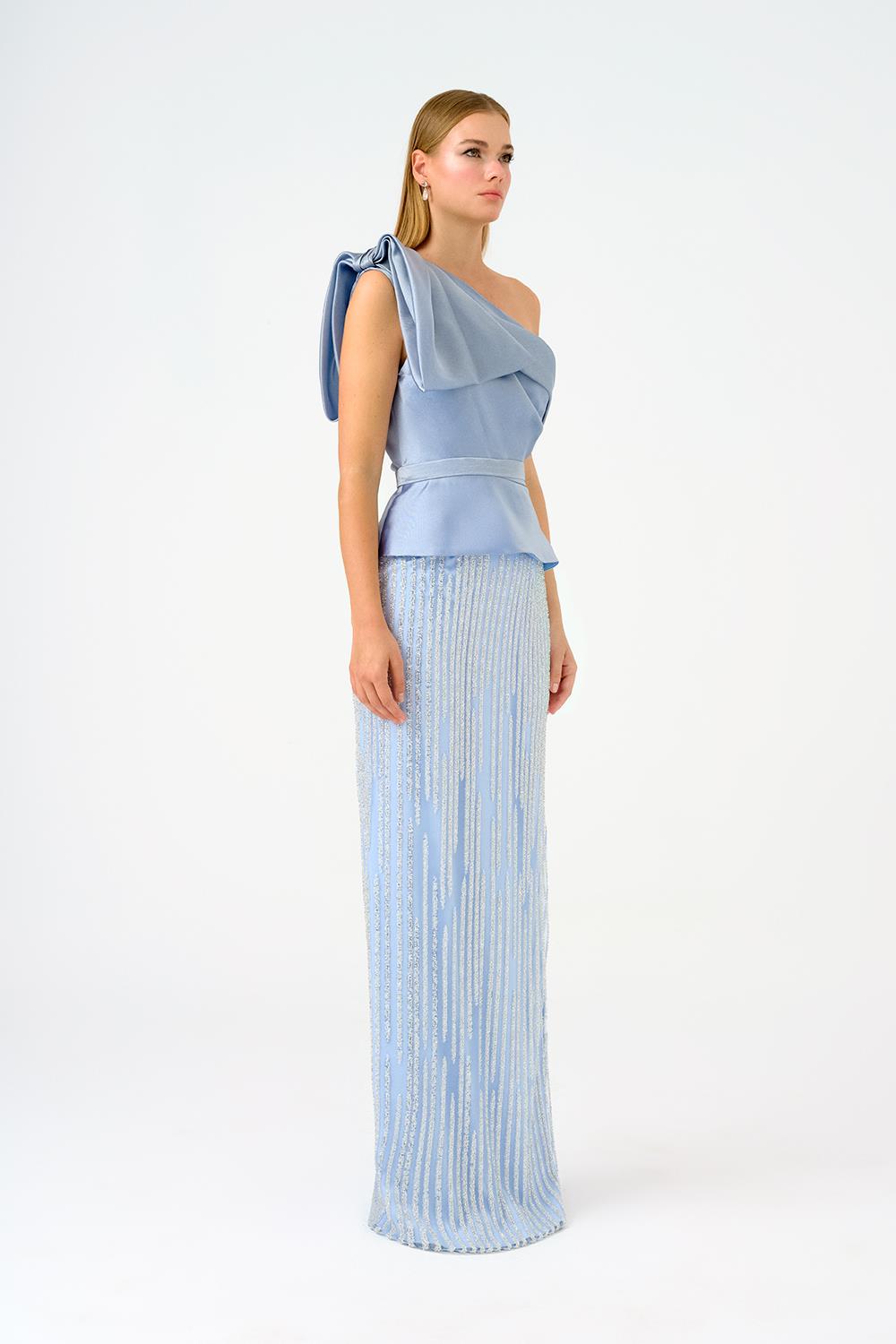 Fiyonk Detaylı Asimetrik Yaka Uzun Abiye Elbise - 9041C