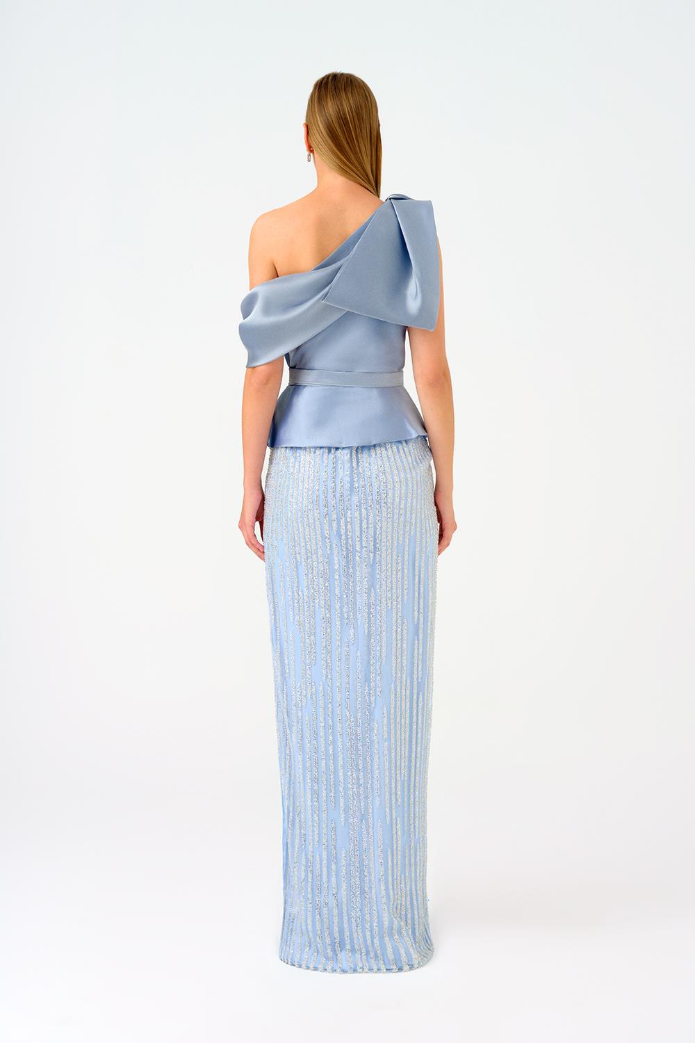 Fiyonk Detaylı Asimetrik Yaka Uzun Abiye Elbise - 9041C