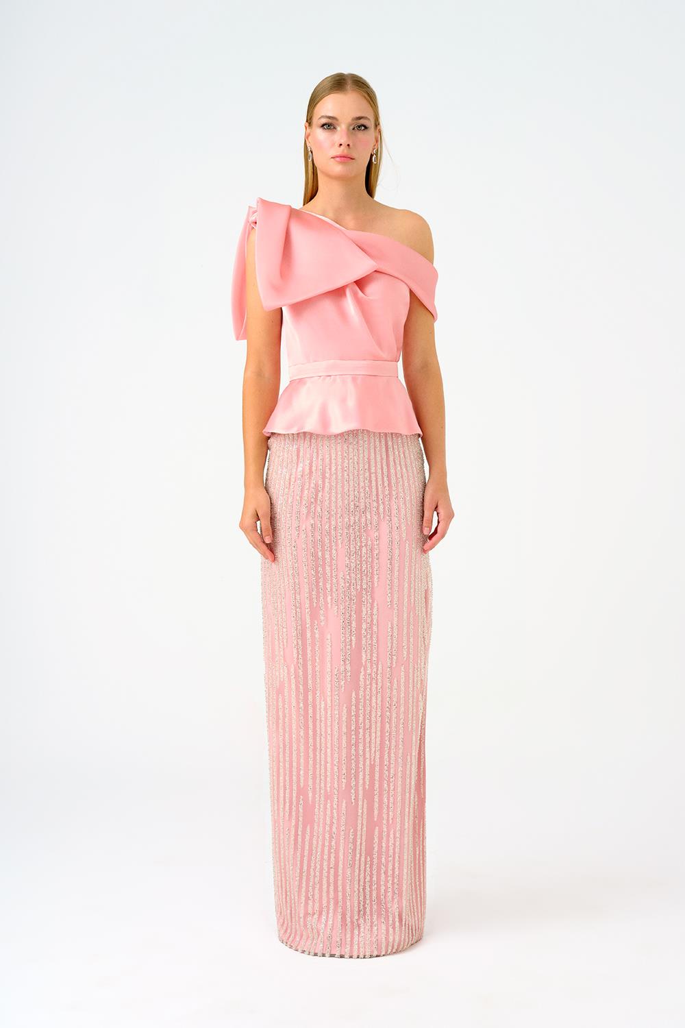 Fiyonk Detaylı Asimetrik Yaka Uzun Abiye Elbise - 9041C