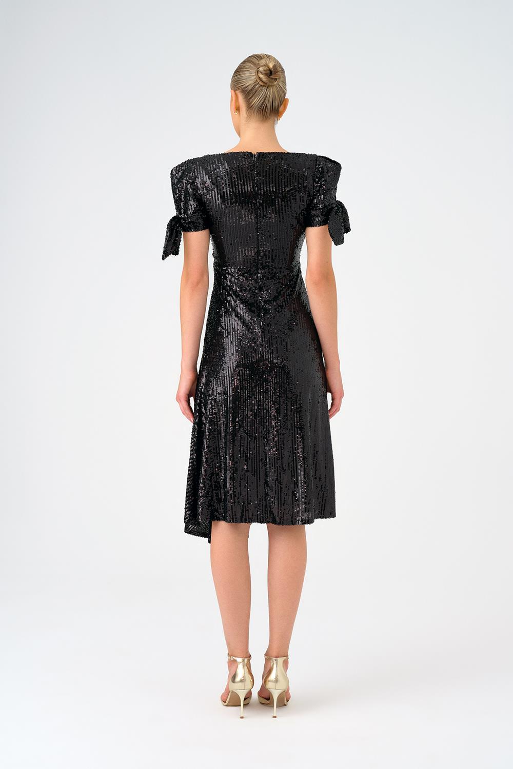 Fiyonk Detaylı Kollu Asimetrik Kesim Payet Midi Abiye Elbise - 9142C