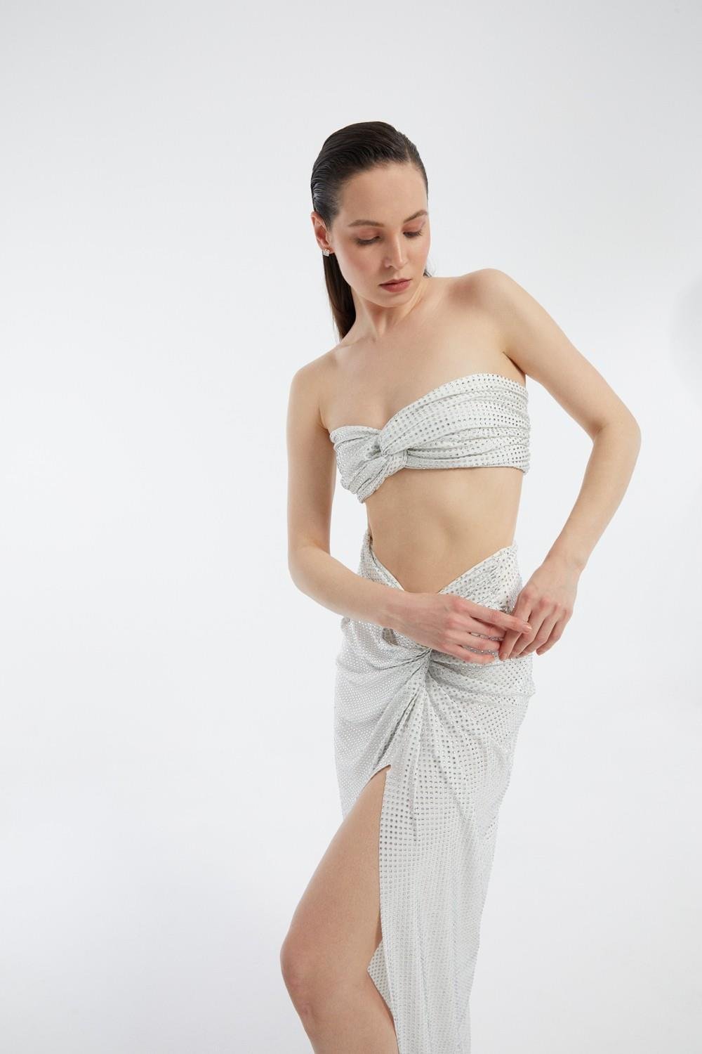 İşleme Kumaş Detaylı Yırtmaçlı Etek Büstiyer Takım - 3006C