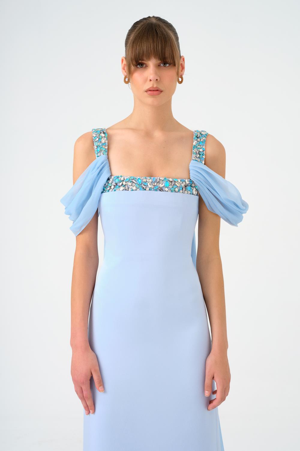 Şifon Pelerinli Taş İşlemeli Askılı Uzun Abiye Elbise - 9053C