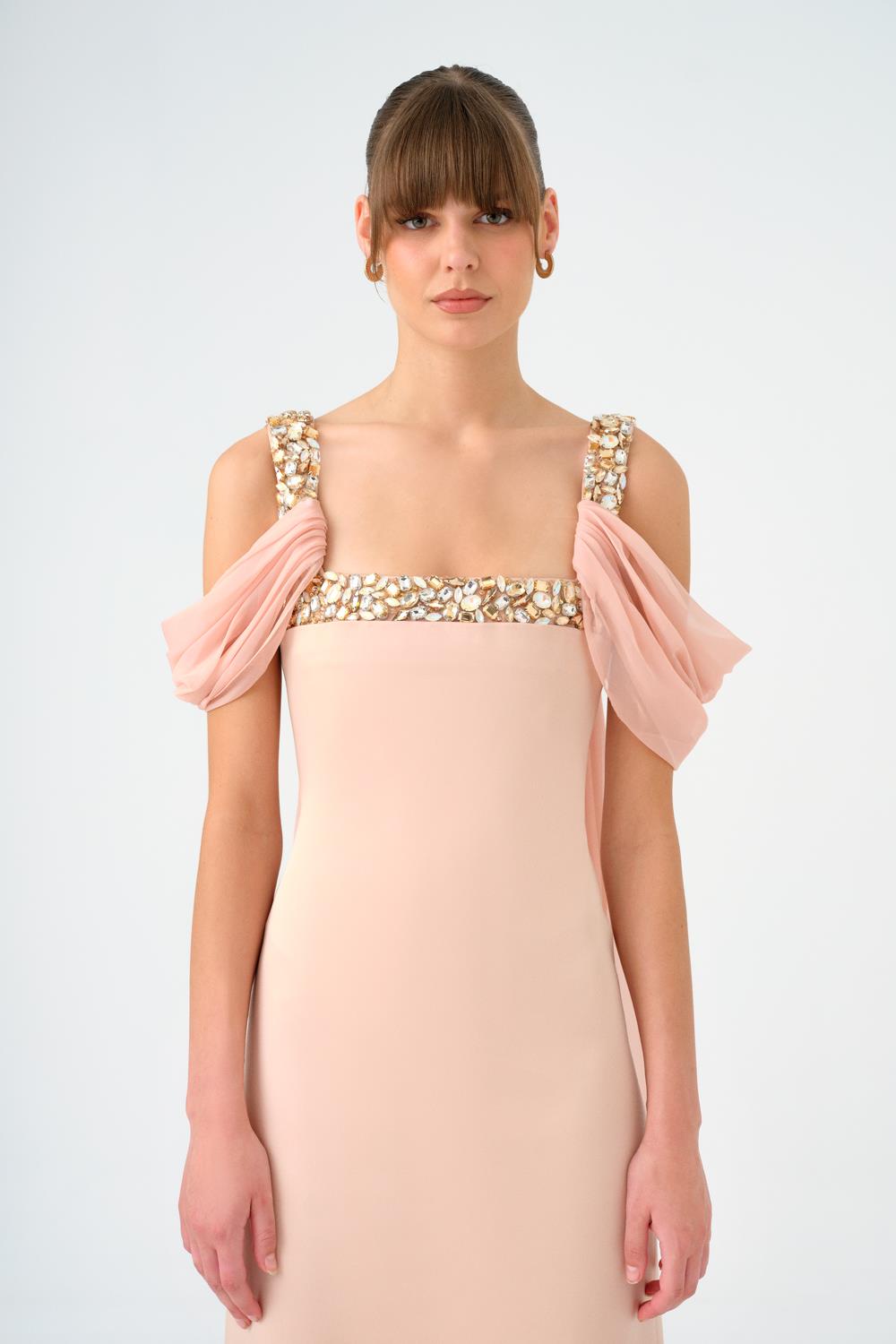 Şifon Pelerinli Taş İşlemeli Askılı Uzun Abiye Elbise - 9053C