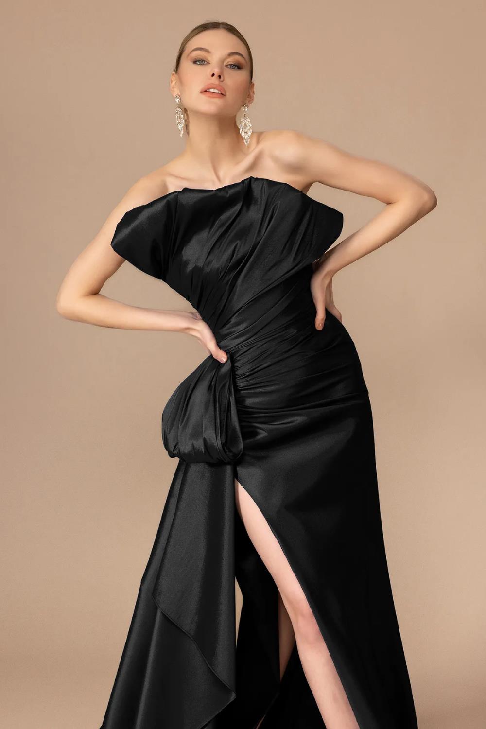 Straplez Yaka Drapeli Yırtmaçlı Uzun Abiye Elbise - 7056