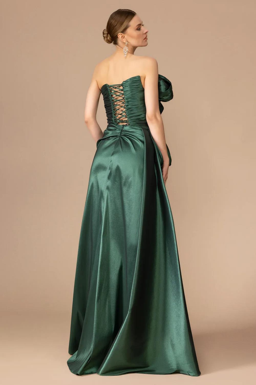 Straplez Yaka Drapeli Yırtmaçlı Uzun Abiye Elbise - 7056