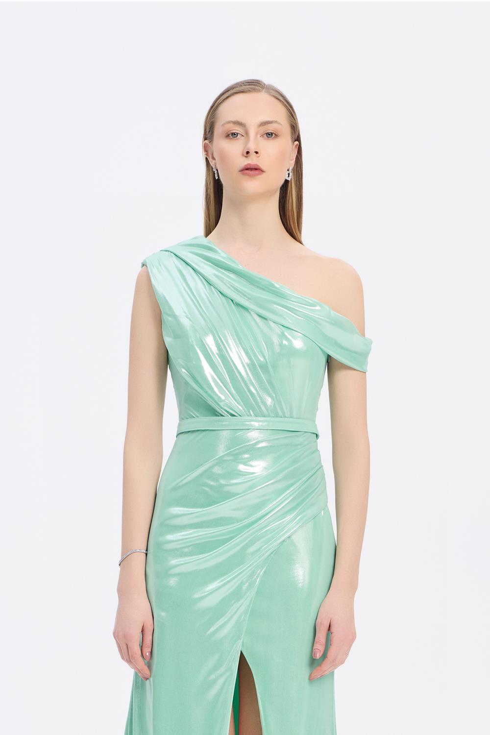 Yırtmaçlı Düşük Omuzlu Uzun Abiye Elbise - 5046C