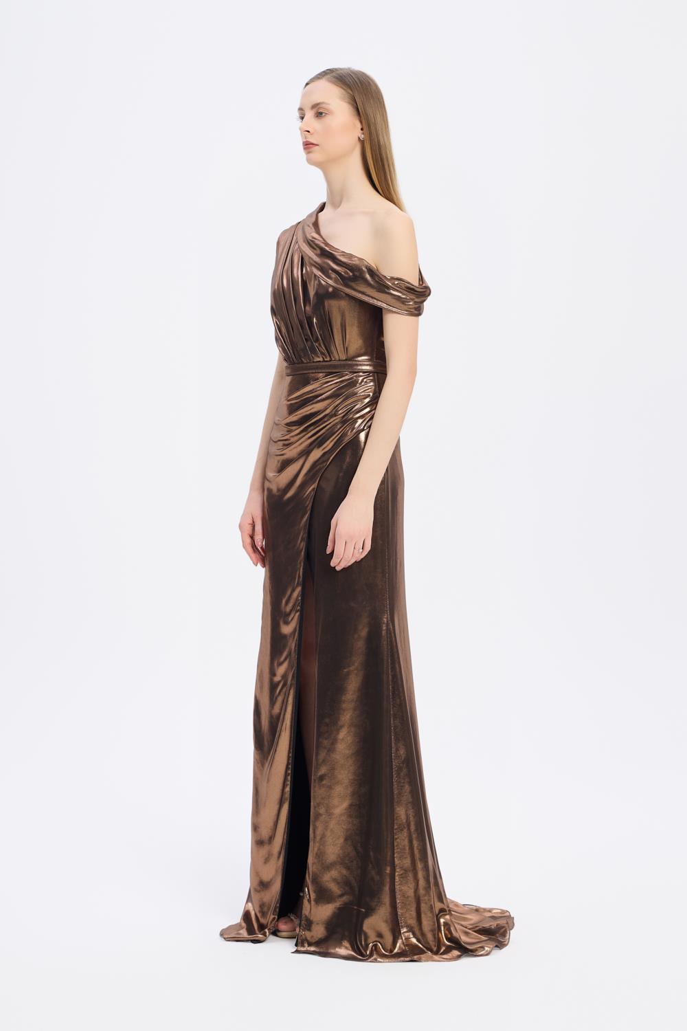 Yırtmaçlı Düşük Omuzlu Uzun Abiye Elbise - 5046C